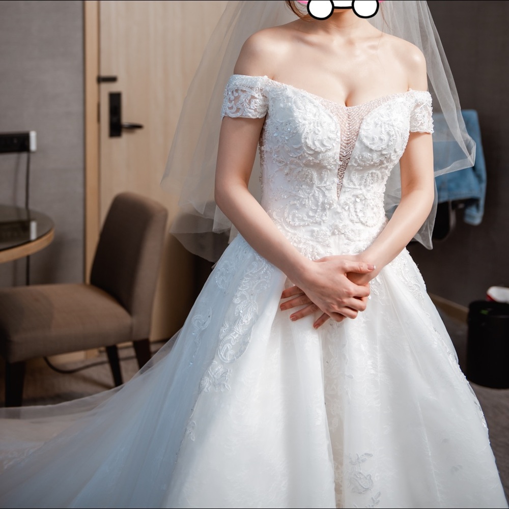 Wedding dress. Bridal gown